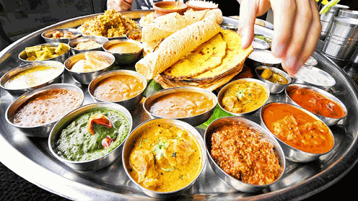 Các Món Ăn Nào Là Đặc Sản Của Người Ấn Độ?