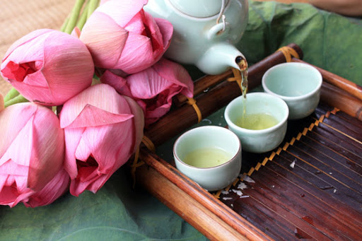 Trà ướp hoa sen: Thức uống đậm đà hương vị Việt